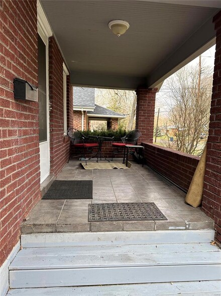 306 Louisa Ave, Saint Louis, MO 63135