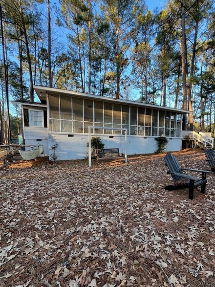 1673 SE Lakefront, Abbeville, AL 36310