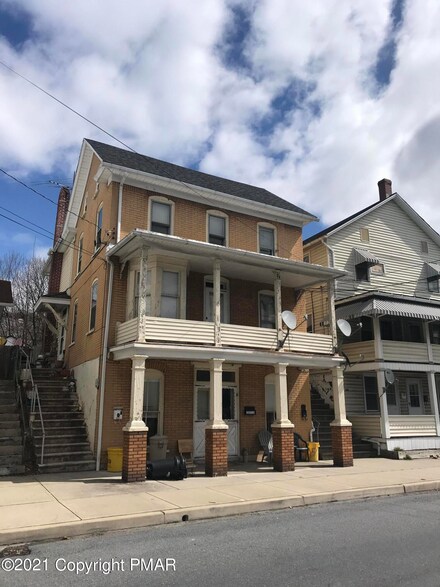 107 N Main St, Bangor, PA 18013