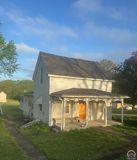 401 Stanton Ave, Circleville, KS 66416