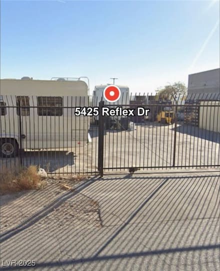 5425 Reflex Dr, Sunrise Manor, NV 89156
