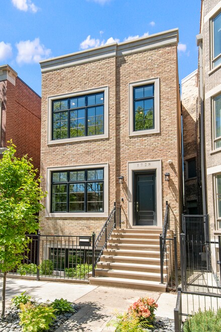 1728 N Wolcott Ave, Chicago, IL 60622