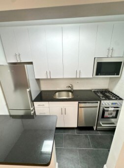 442 W 57th St Unit 7-G, New York, NY 10019