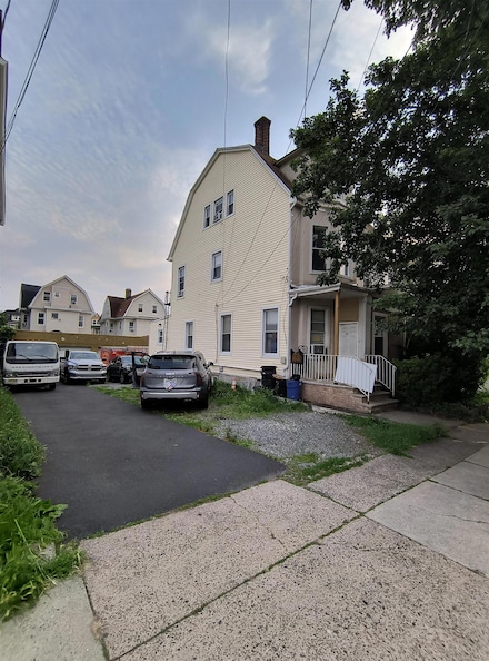137 76th St, North Bergen, NJ 07047
