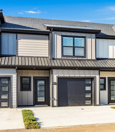 1603 Jonathan Wade Cir, Clarksville, TN 37043