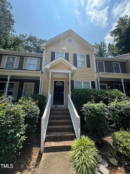 863 Dalewood Dr, Raleigh, NC 27610