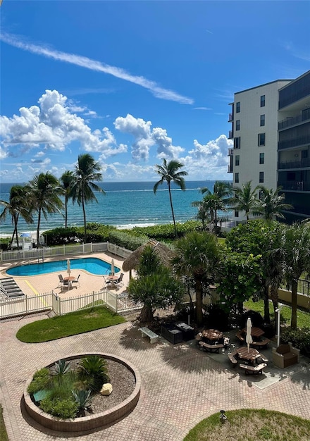 1169 Hillsboro Mile Unit 411, Hillsboro Beach, FL 33062