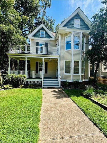 520 Main St, West Point, VA 23181