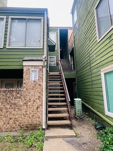 9807 Walnut St Unit D303, Dallas, TX 75243