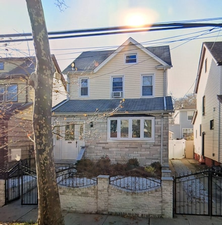 241-08 Newhall Ave, Jamaica, NY 11422