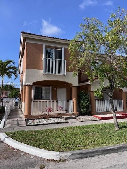 112 E 5th St Unit 4, Hialeah, FL 33010