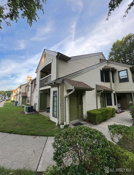 715 Sunshine Ct, Parlin, NJ 08859