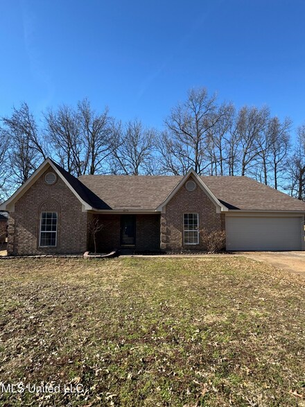 6679 Branch Estates Dr, Olive Branch, MS 38654