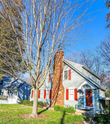10 N Crown Dr, Collinsville, IL 62234