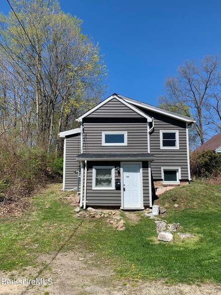 51 Vivian Ave, Pittsfield, MA 01201