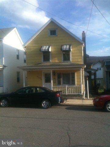 132 W Broad St, Williamstown, PA 17098