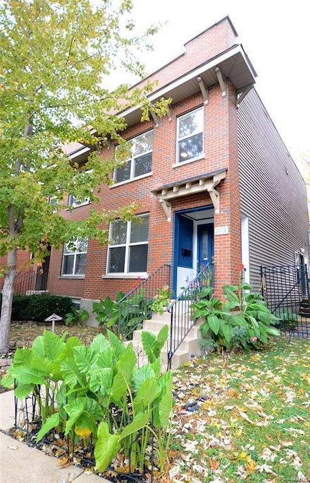 2922 Pennsylvania Ave, Saint Louis, MO 63118