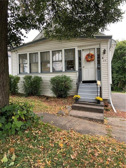 218 Delhi St, Syracuse, NY 13203