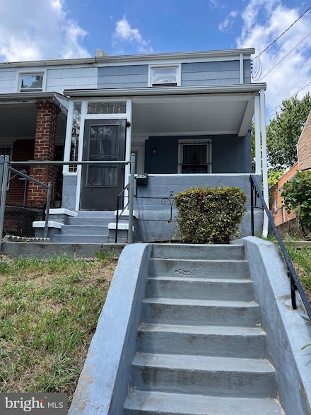 808 Division Ave NE, Washington, DC 20019