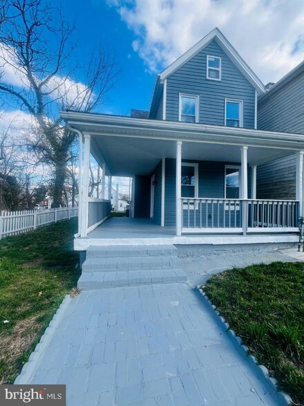 141 S Kossuth St, Baltimore, MD 21229