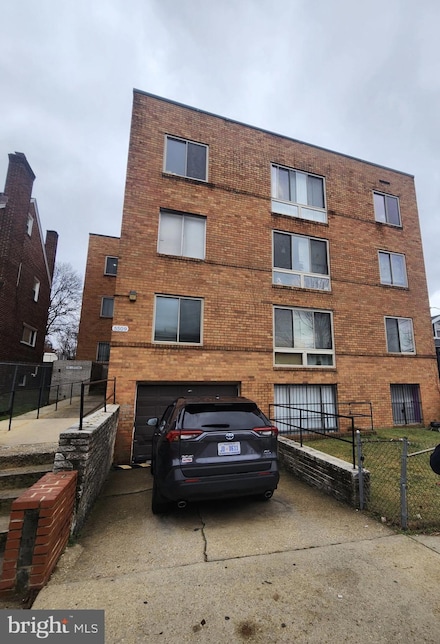 5509 1st St NW Unit 203, Washington, DC 20011