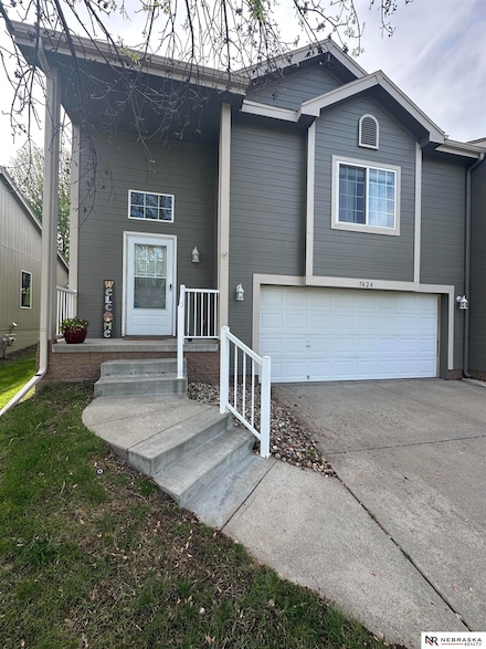 7424 N 77th Ave, Omaha, NE 68122