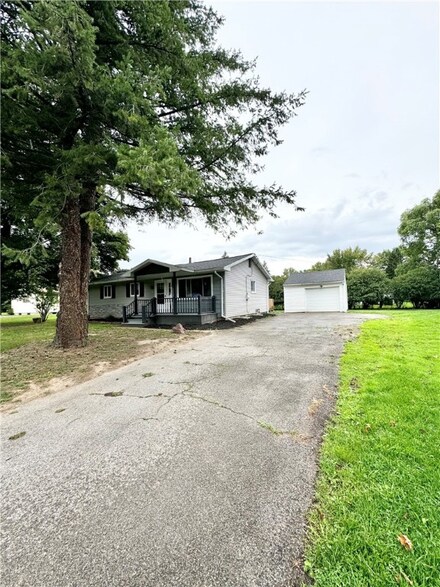 247 Lycoming Rd, Rochester, NY 14623