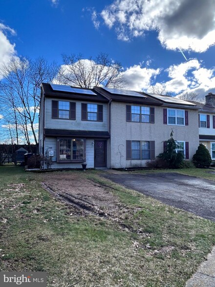 182 Redwood Dr, Quakertown, PA 18951