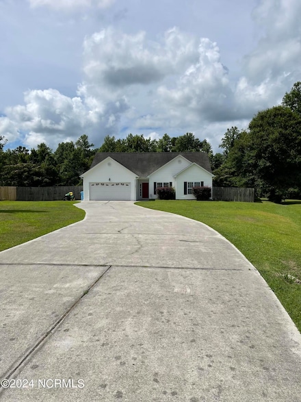 145 Spring Leaf Ln, Jacksonville, NC 28540