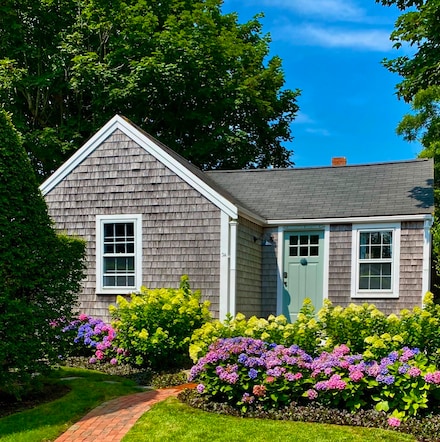 3R Atlantic Ave, Nantucket, MA 02554