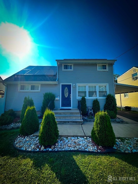 54 Laurel St, Perth Amboy, NJ 08861