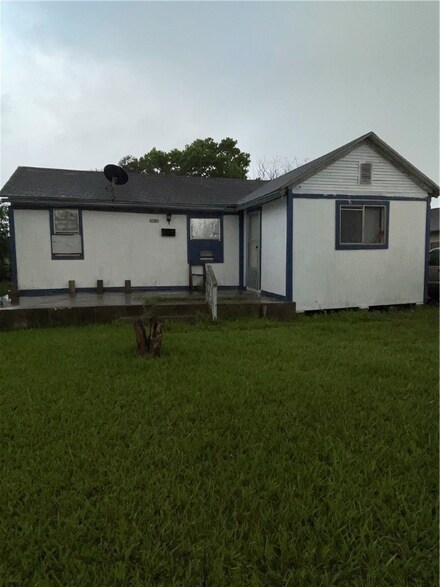 1029 W Point Rd, Corpus Christi, TX 78416