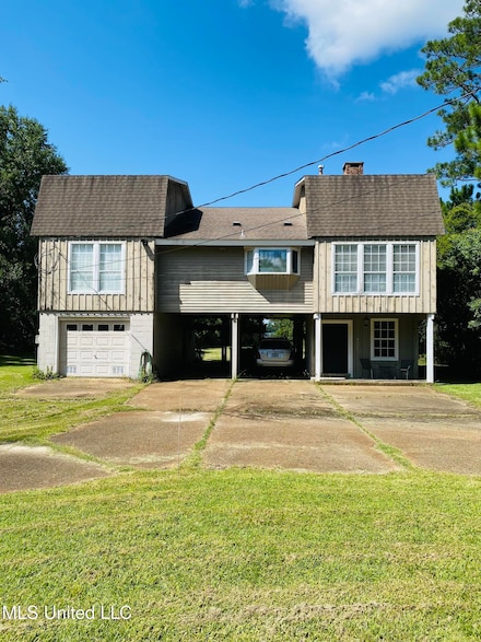 14104 W El Bonito Dr, Ocean Springs, MS 39564