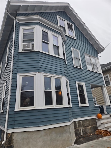 29 Harbor St, Salem, MA 01970