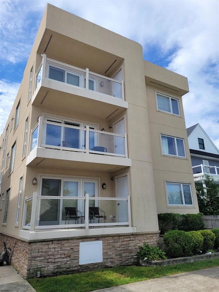 5 N New Haven Ave Unit 2B, Ventnor City, NJ 08406