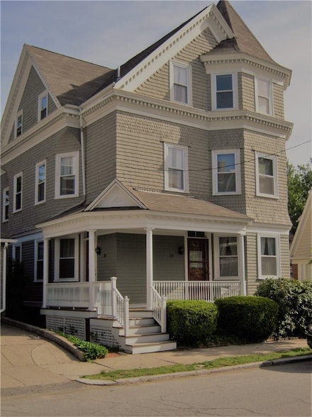 10 Adelphi Ave Unit 2, Providence, RI 02906