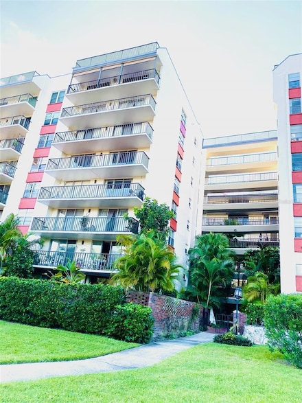 2699 Seville Blvd Unit 607, Clearwater, FL 33764