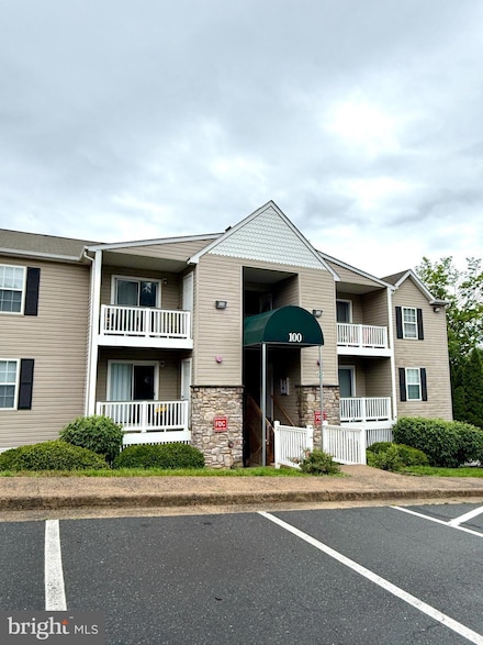 100 Wild Oak Ln Unit 303, Stafford, VA 22554