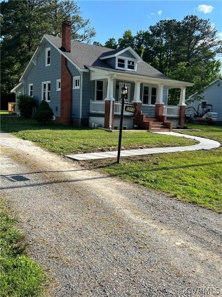 1115 Old Williamsburg Rd, Sandston, VA 23150