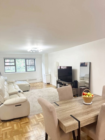 215 Adams St Unit 2B, Brooklyn, NY 11201