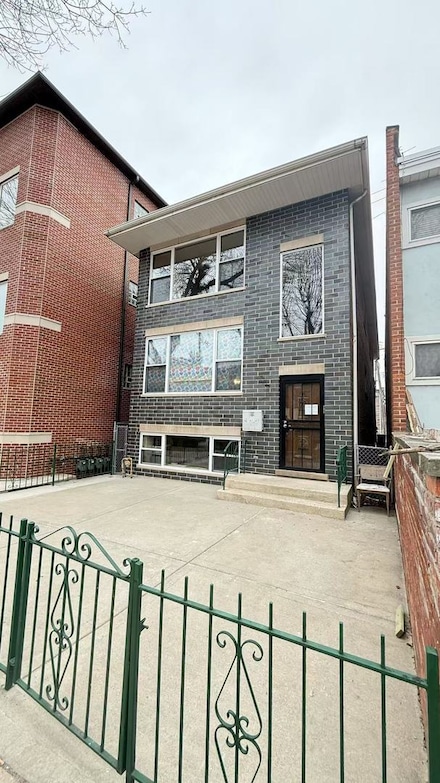 339 W 23rd Place, Chicago, IL 60616