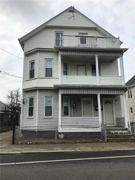 199 Laurel Hill Ave, Providence, RI 02909