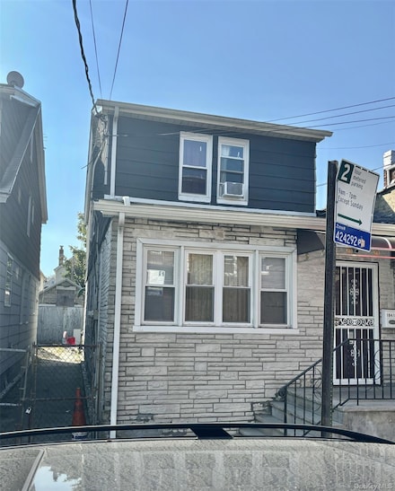 10410 118th St, South Richmond Hill, NY 11419
