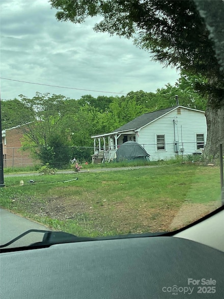 1024 Catawba St, Lincolnton, NC 28092