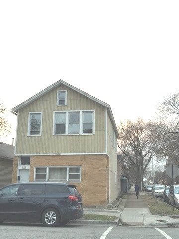 3400 S Lituanica Ave Unit 1, Chicago, IL 60608