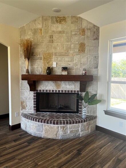 100 Guavin Ln, Blue Ridge, TX 75424