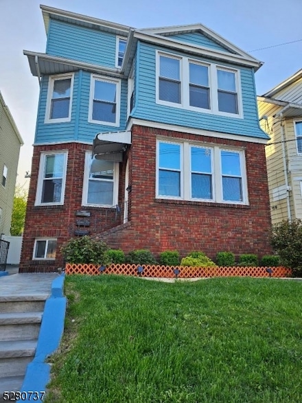 271 Davis Ave, Kearny, NJ 07032