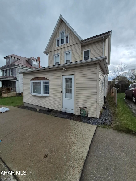 1615 21st Ave, Altoona, PA 16601