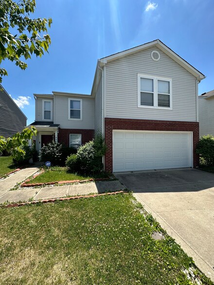 8417 Wanda Lake Dr, Camby, IN 46113