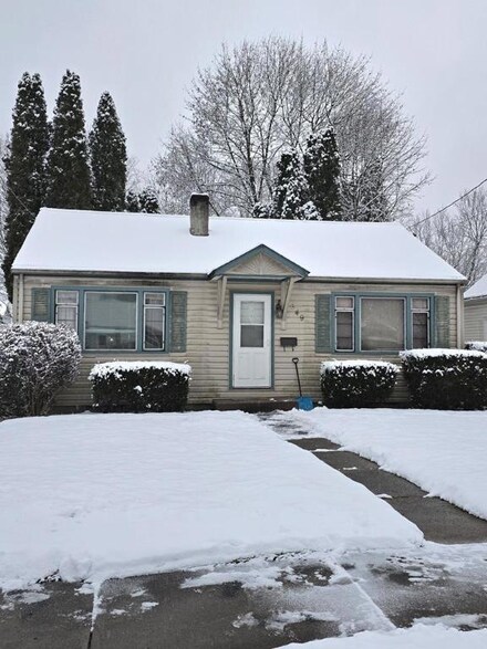 649 Newtown St, Elmira, NY 14904